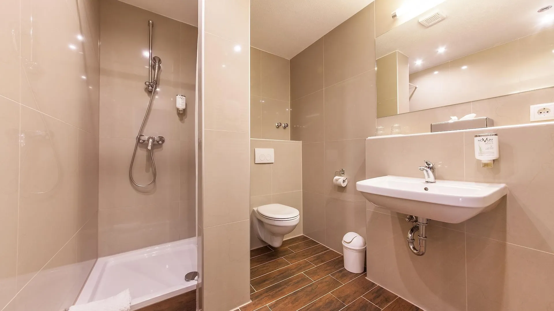 Hotel Excelsior Dortmund Hauptbahnhof 4*,